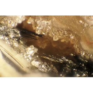 Игольчатые кристаллы ливингстонита. Новая Зеландия