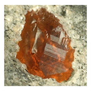 Кристалл виллиомита в полости матрикса. Намибия